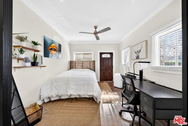 Building Photo - 5919 Lexington Ave