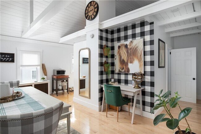 Building Photo - 22 Dearborn St