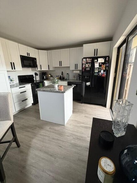 Building Photo - 303 Arabian Rd