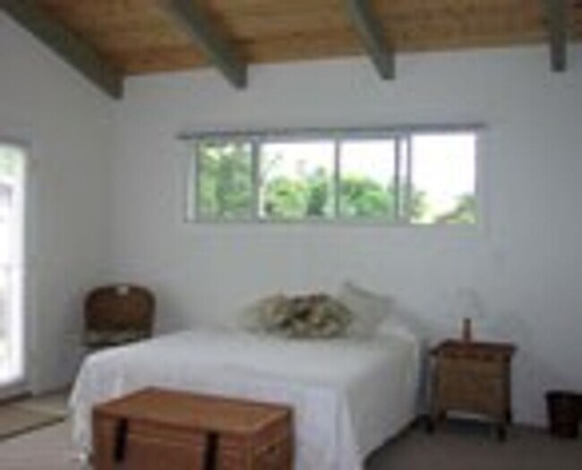 Building Photo - Beautiful Maunawili 2Bedroom Retreat!