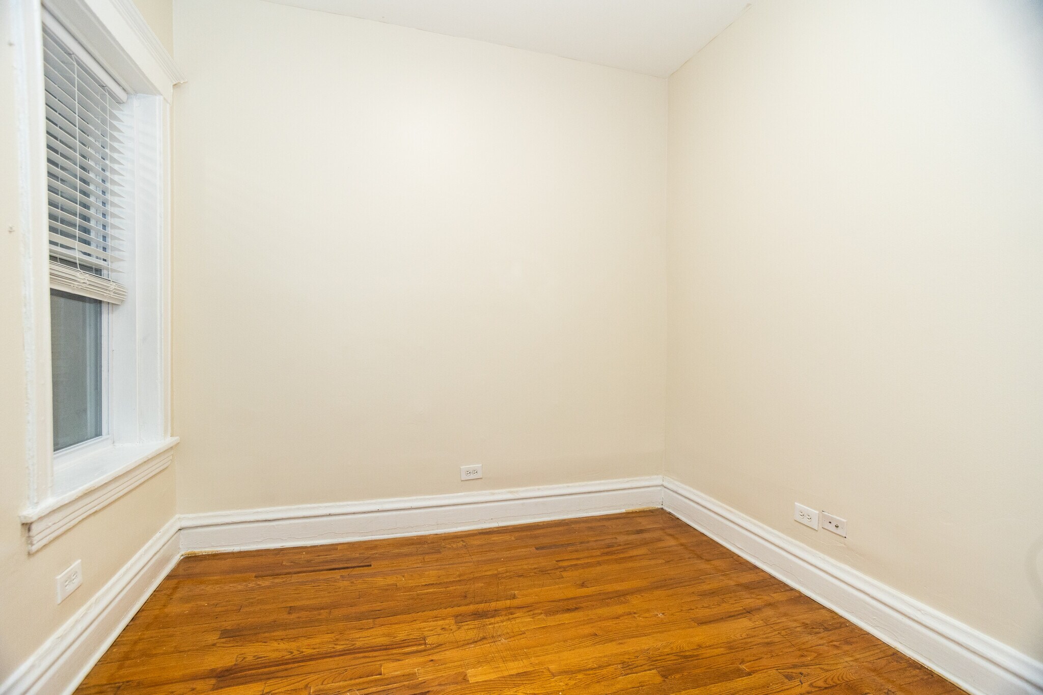 Second Bed - 3149 W Lyndale St