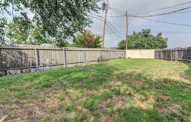 Building Photo - 1203 Westcott Dr