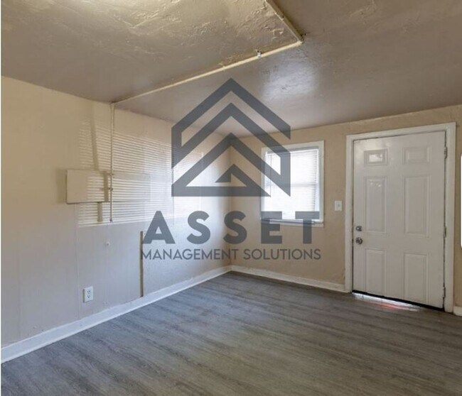 Building Photo - 4 Bedroom Available for Lease & Rent to Own!