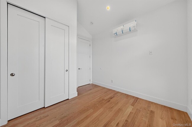 Building Photo - 19 Grandview Trail