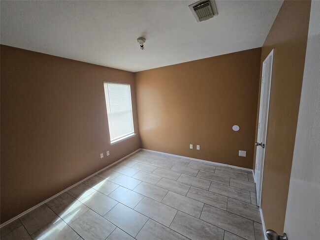 Building Photo - 21214 Ambergris Ct