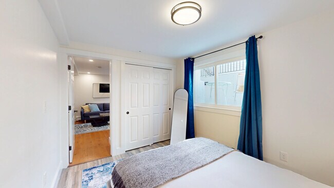 Building Photo - 36 Montgomery St