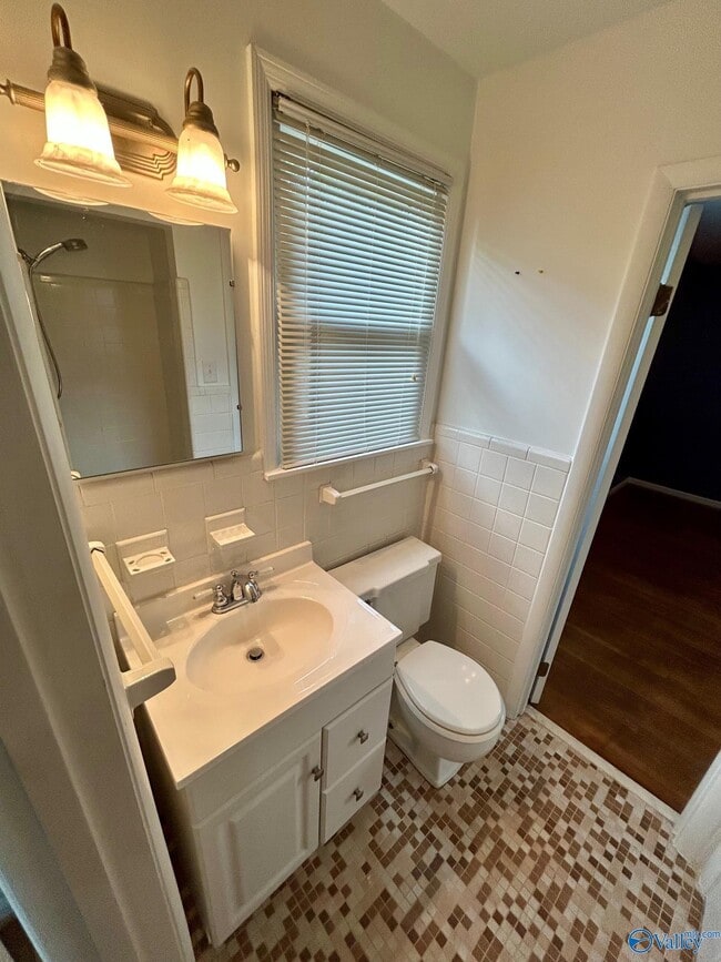 Building Photo - 5623 Alta Dena St SW