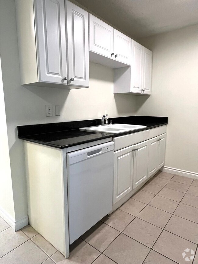 Building Photo - Updated 1 Bed/ 1 Bath Condo Kent - Great L...