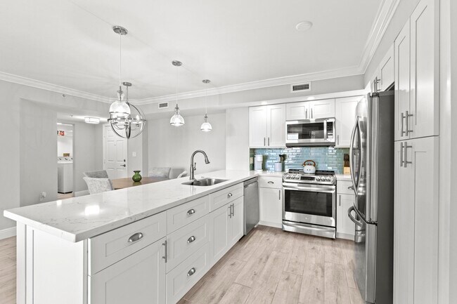 Primary Photo - 1801 N Flagler Dr