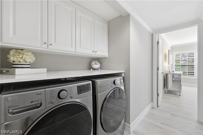 Building Photo - 6080 Pelican Bay Blvd