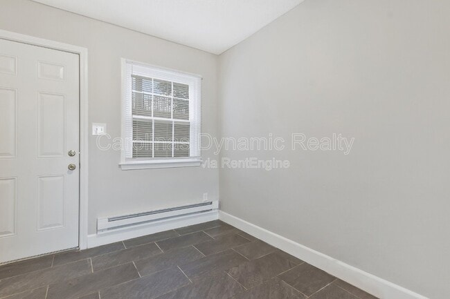 Building Photo - 321 S Gardner Ave