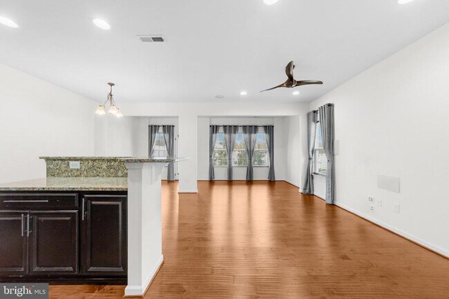 Building Photo - 42 Sundance Dr