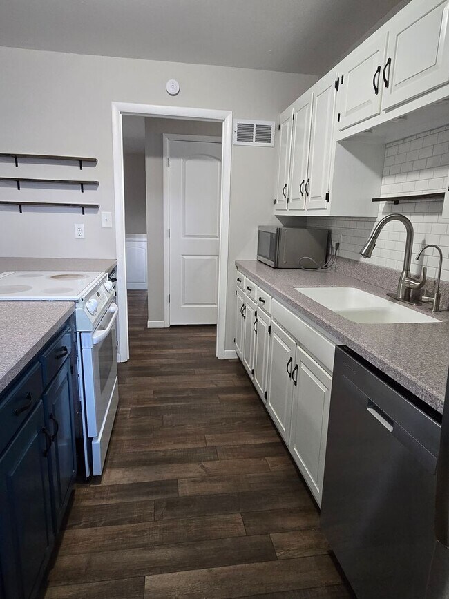 Building Photo - Quality Home Management