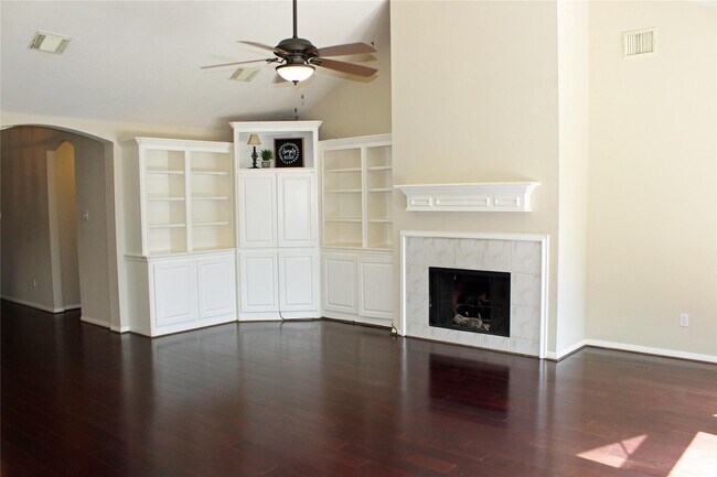 Building Photo - 18022 Still Springs Ct