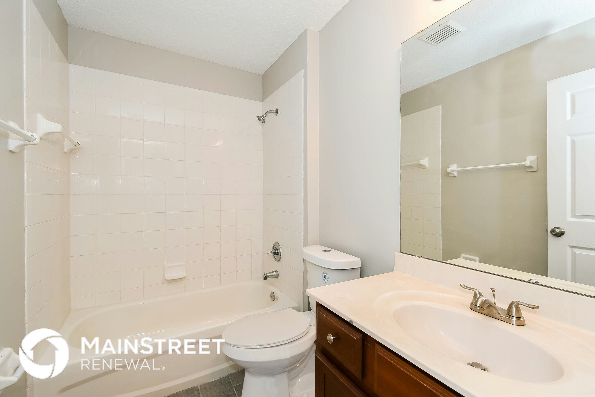 Building Photo - 1043 Three Forks Ct