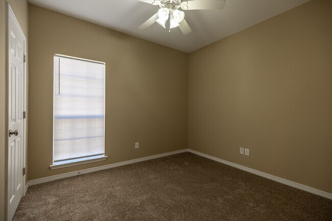 Building Photo - Now Available in Spanish Fort – Churchill Downs Community!