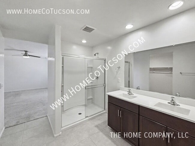 Building Photo - 7108 S Via Gaucho Viejo