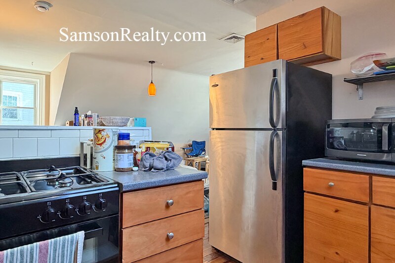 Building Photo - 135 Glenwood Ave