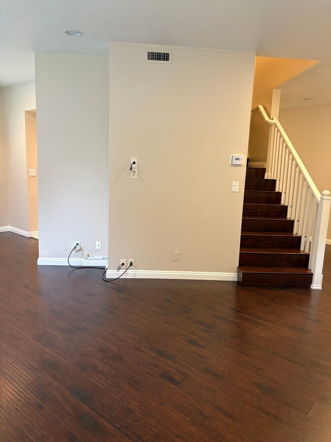 Building Photo - 2402 34th St