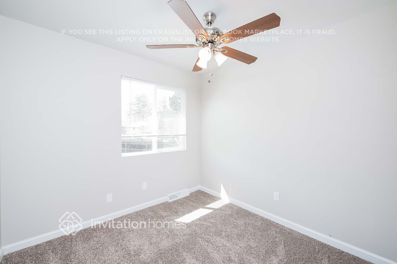 Building Photo - 10511 Owens St