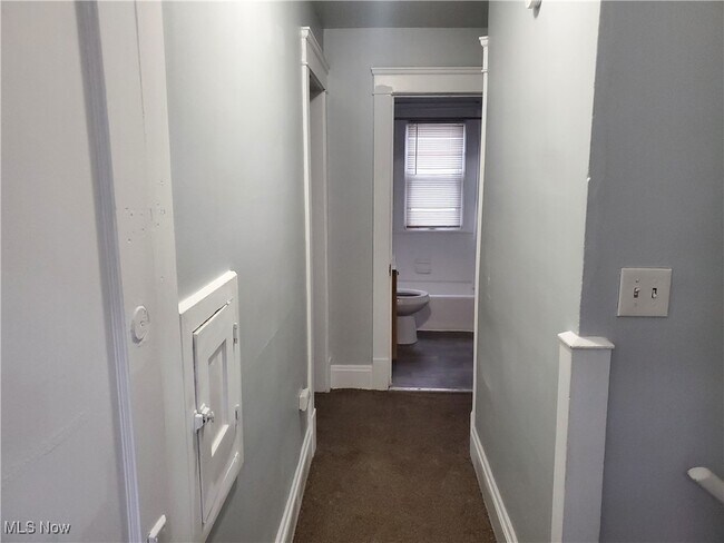 Building Photo - 13413 Durkee Ave