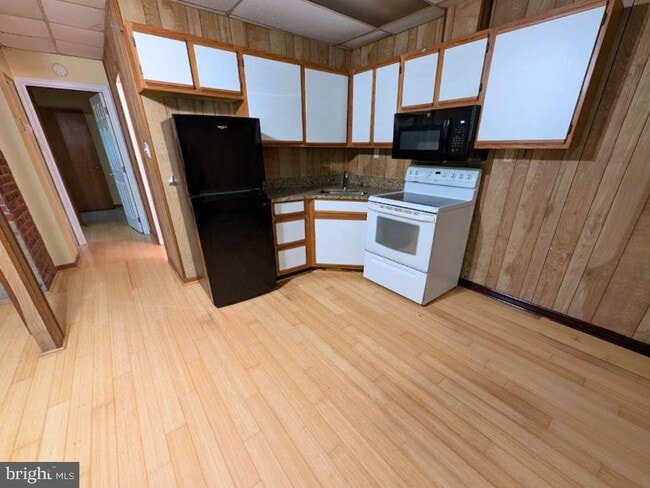 Building Photo - 11290 Gunsmoke Ct