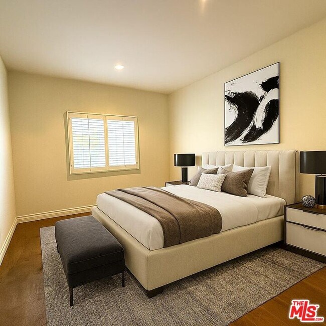Building Photo - 15020 Encanto Dr