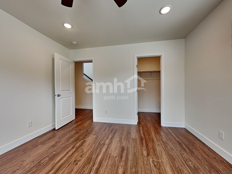 Building Photo - 33013 Lookout Ln