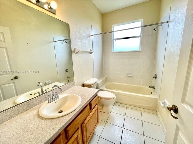 Building Photo - 12225 Still Meadow Dr