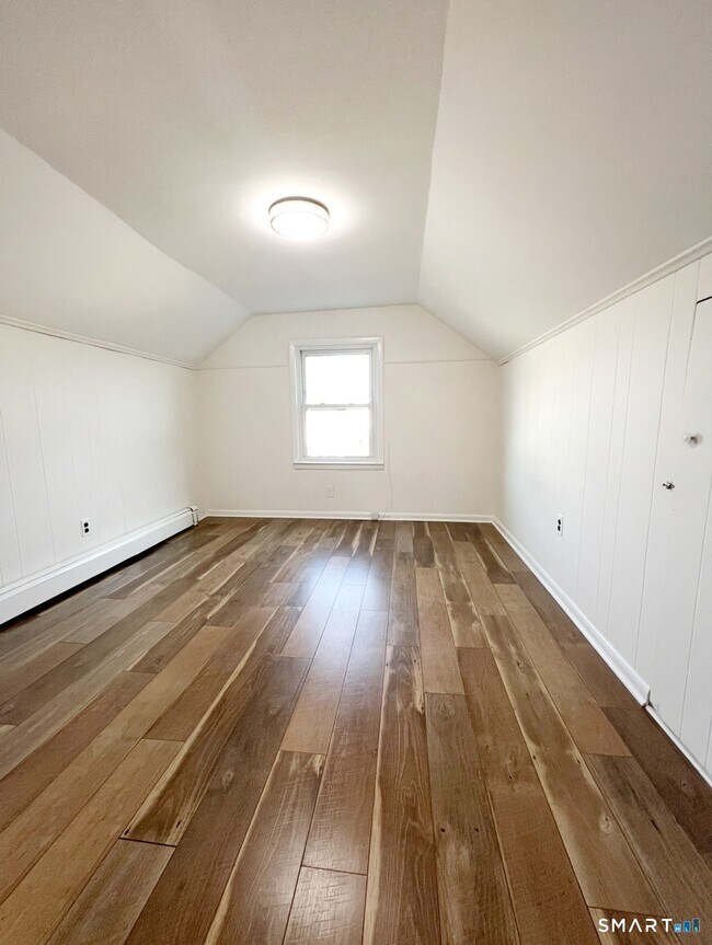 Building Photo - 106 Lafayette St