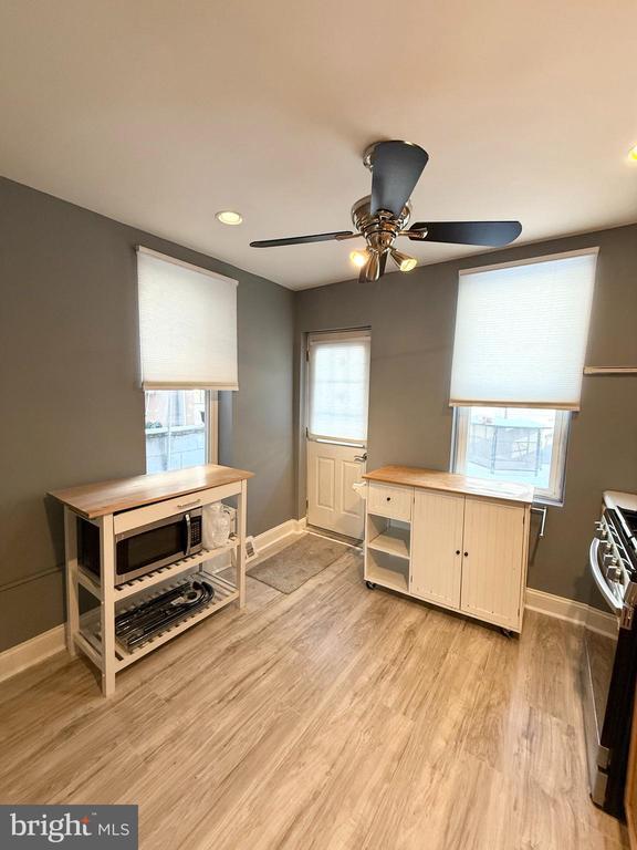 Building Photo - 2525 S Mole St