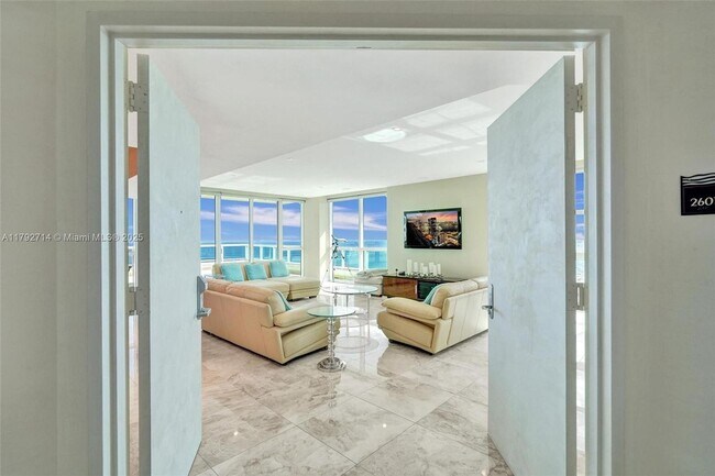 Building Photo - 101 S Fort Lauderdale Beach Blvd