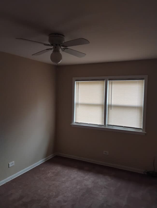 Building Photo - 9501 Sumac Rd