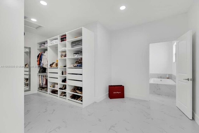 Building Photo - 17353 SW 46th St