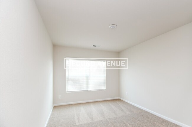 Building Photo - 1455 Native Gdn Rd