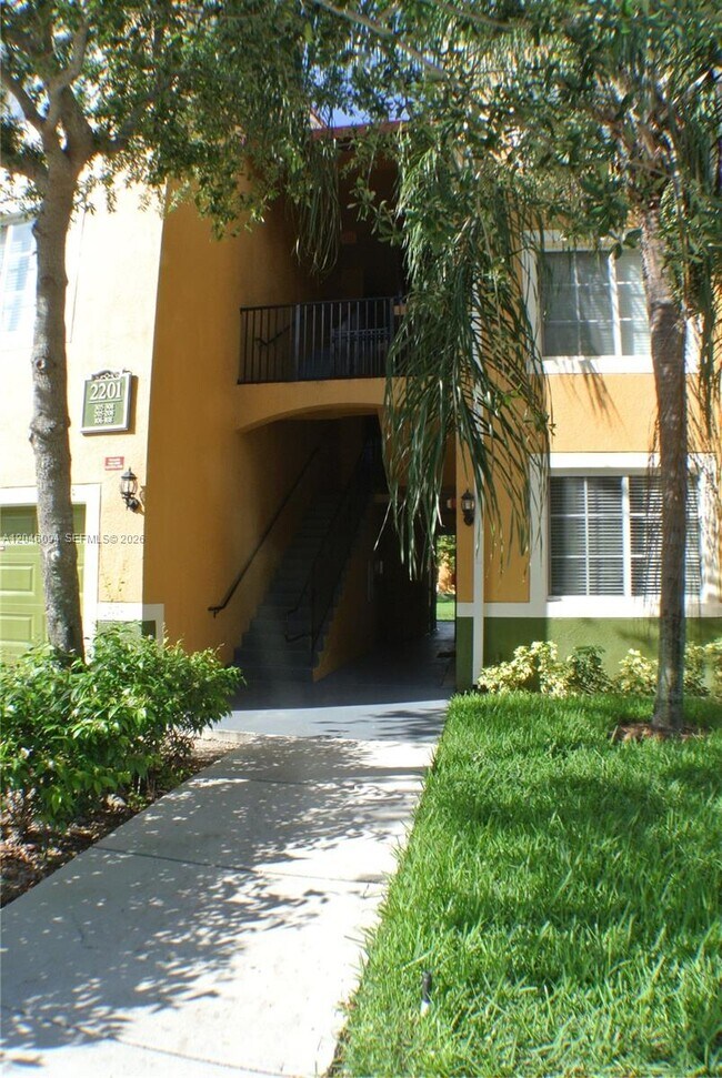 Building Photo - 2201 W Preserve Way