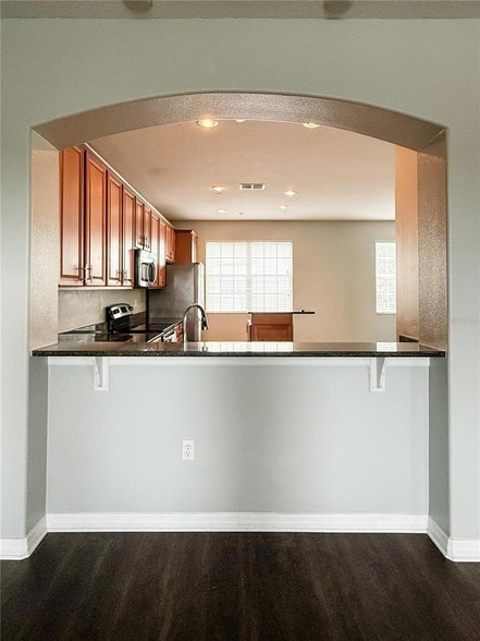 Building Photo - 10144 Arbor Run Dr