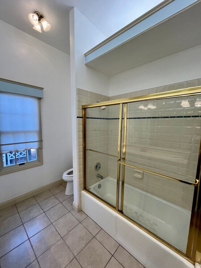 Building Photo - San Gabriel