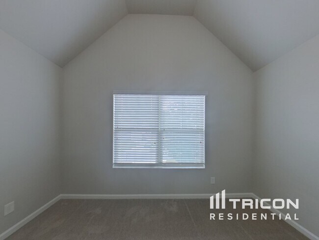 Building Photo - 64 Ledford Way