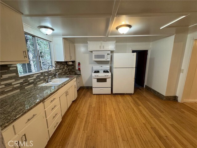 Building Photo - 22360 Crest Forest Dr