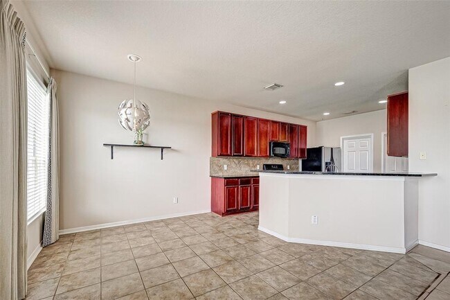 Building Photo - 15131 Live Oak Bend Way