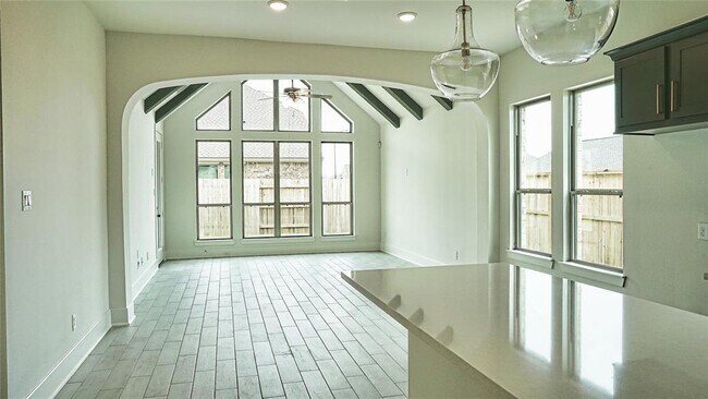 Building Photo - 7102 Grassland Vis Ln