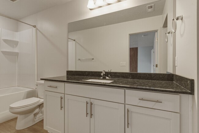 Building Photo - Herriman Town Home