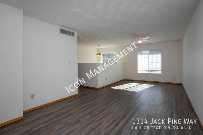 Building Photo - 1314 Jack Pine Way