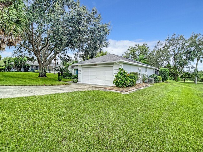 Building Photo - 12410 Wedgefield Dr