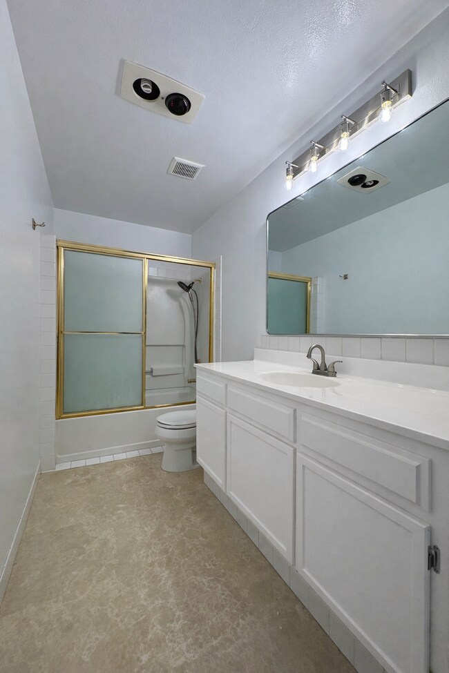 Building Photo - 445 Washington Blvd