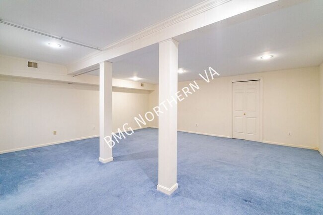 Building Photo - 12536 Flatwood Cir