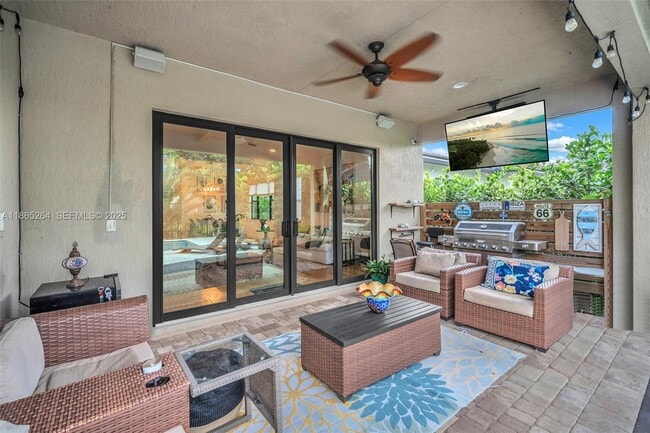 Building Photo - 1281 SW 113th Way