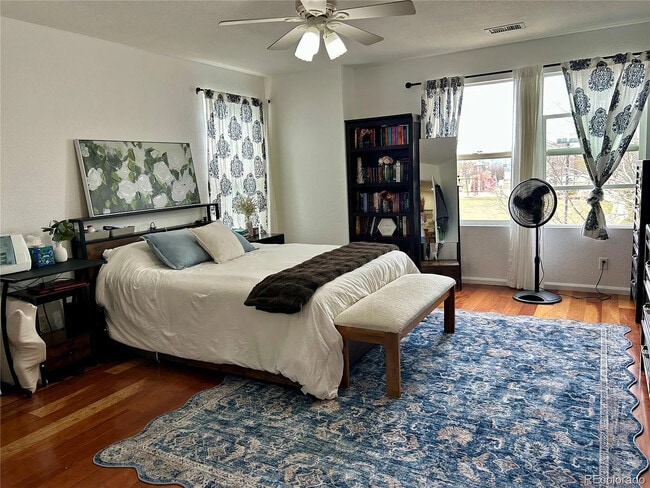 Building Photo - 5776 Biscay St