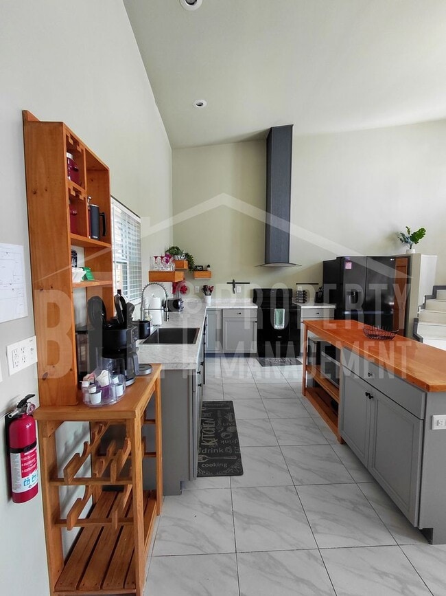 Building Photo - Stunning 3 Bedroom in Forsyth!